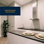 With Bath Center