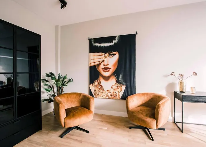 With Bath Center Apartment Tilburg