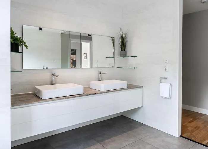 Appartement With Bath Center *