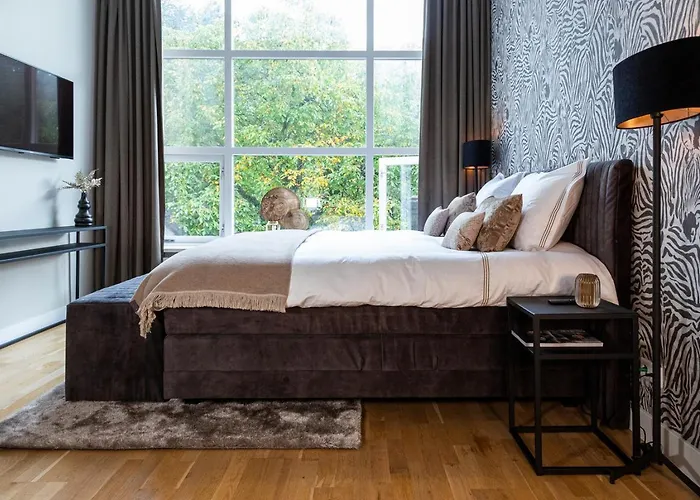 With Bath Center Apartment